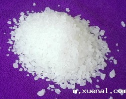 无铁硫酸铝颗粒